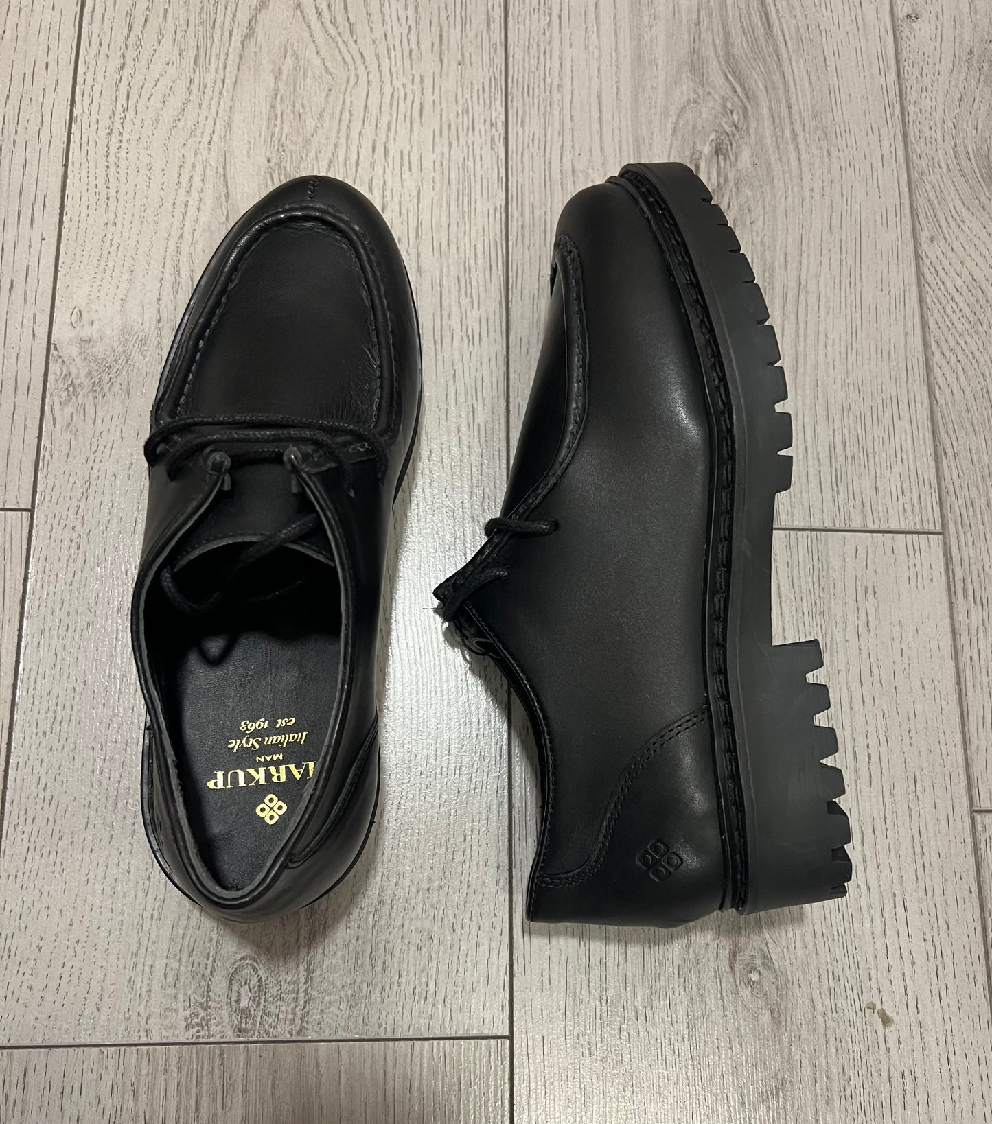 Mocassino MARKUP stringato nero