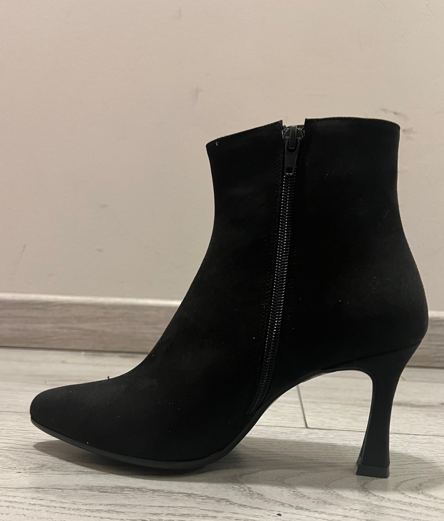 Tronchetto DIVINE FOLLIE in ecocamoscio nero