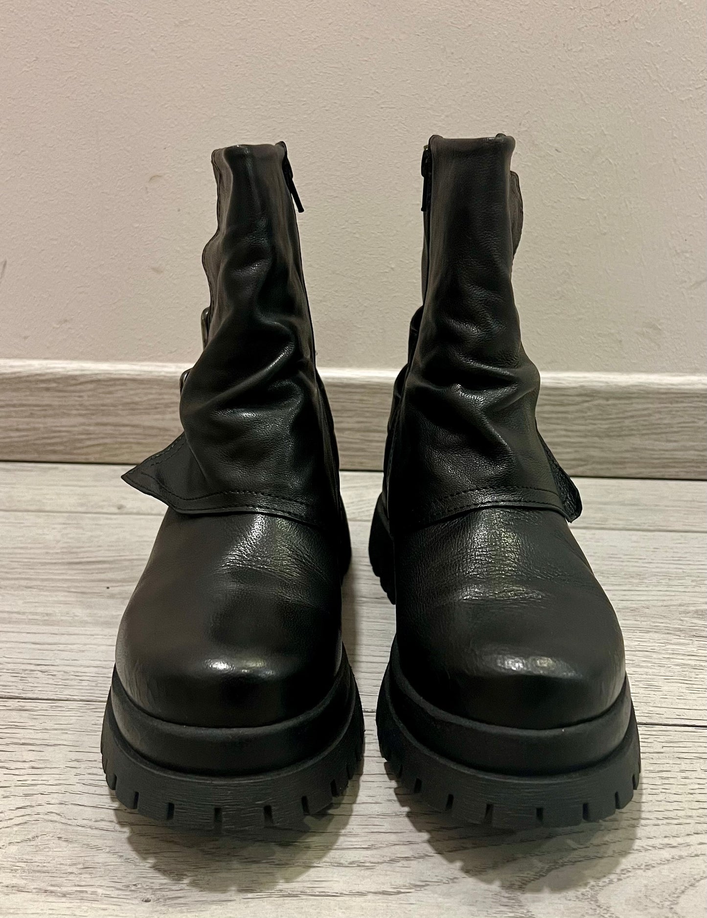 Anfibio DIVINE FOLLIE in pelle nero