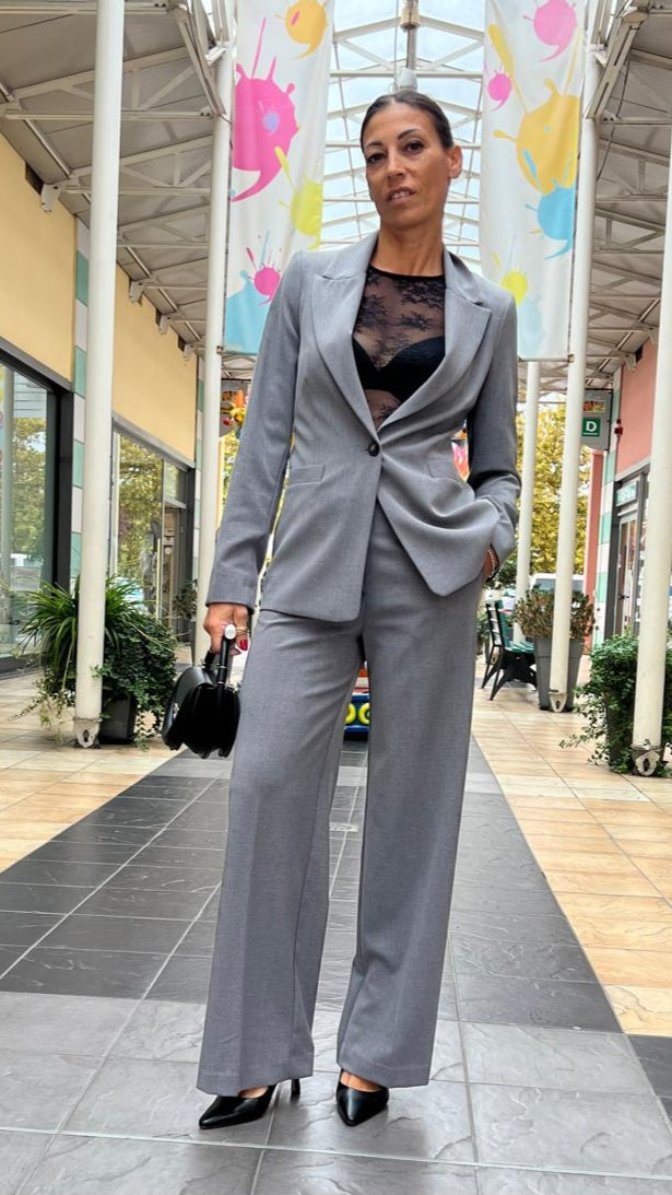 Tailleur grigio KONTATTO