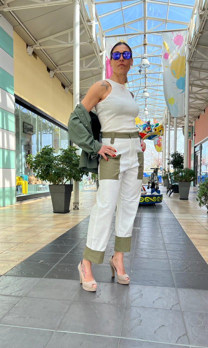 Pantalone REPLAY. Gamba dritta