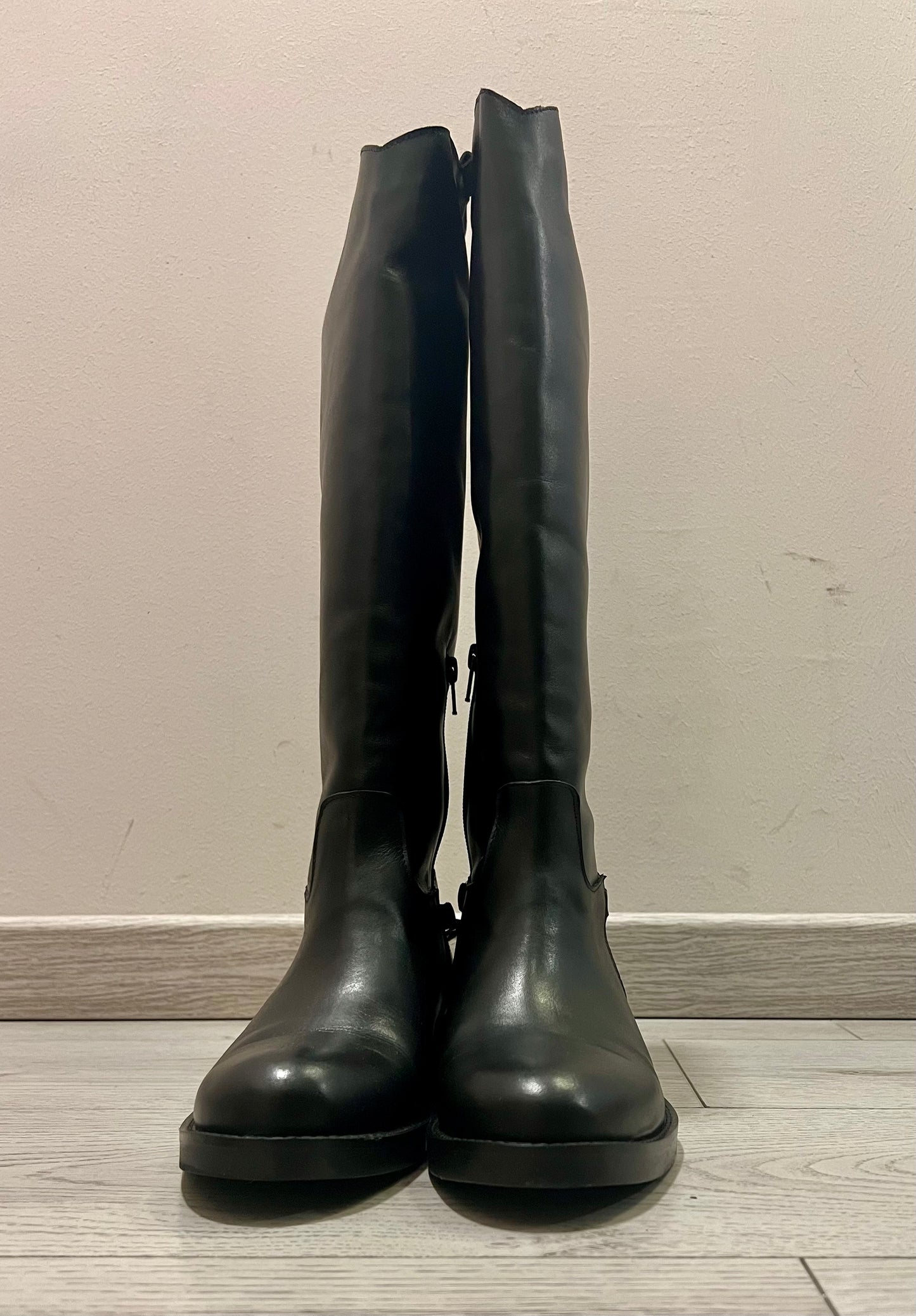 Stivale DIVINE FOLLIE alto nero in pelle