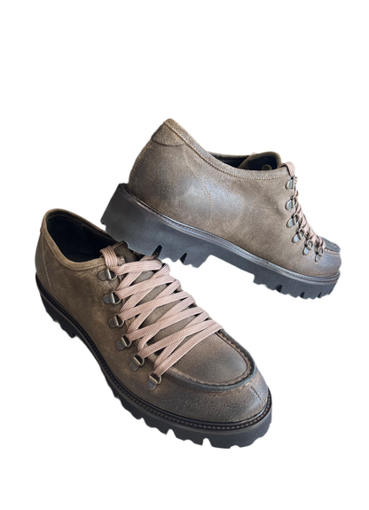 Scarpa FEDENI stringata scamosciata t. Moro
