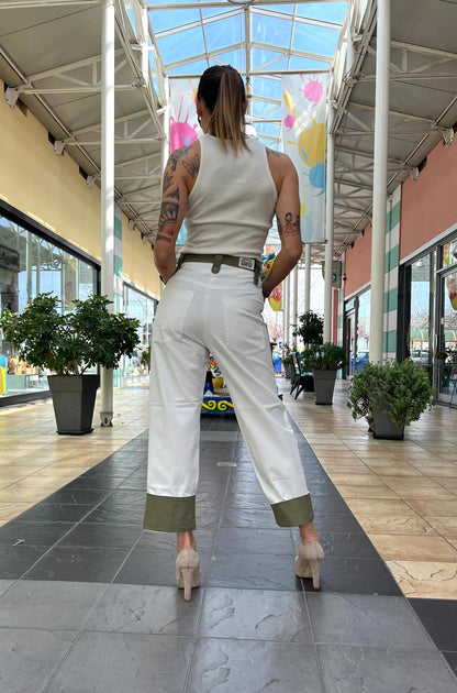 Pantalone REPLAY. Gamba dritta