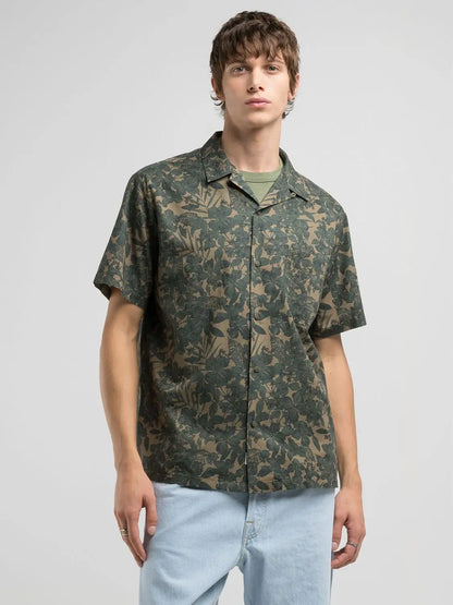 Camicia REPLAY relaxed fit con fiori e foglie