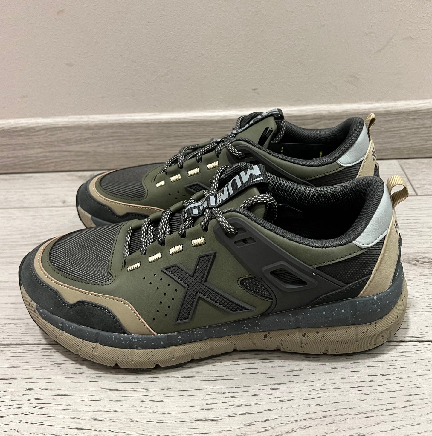 Sneakers verde militare