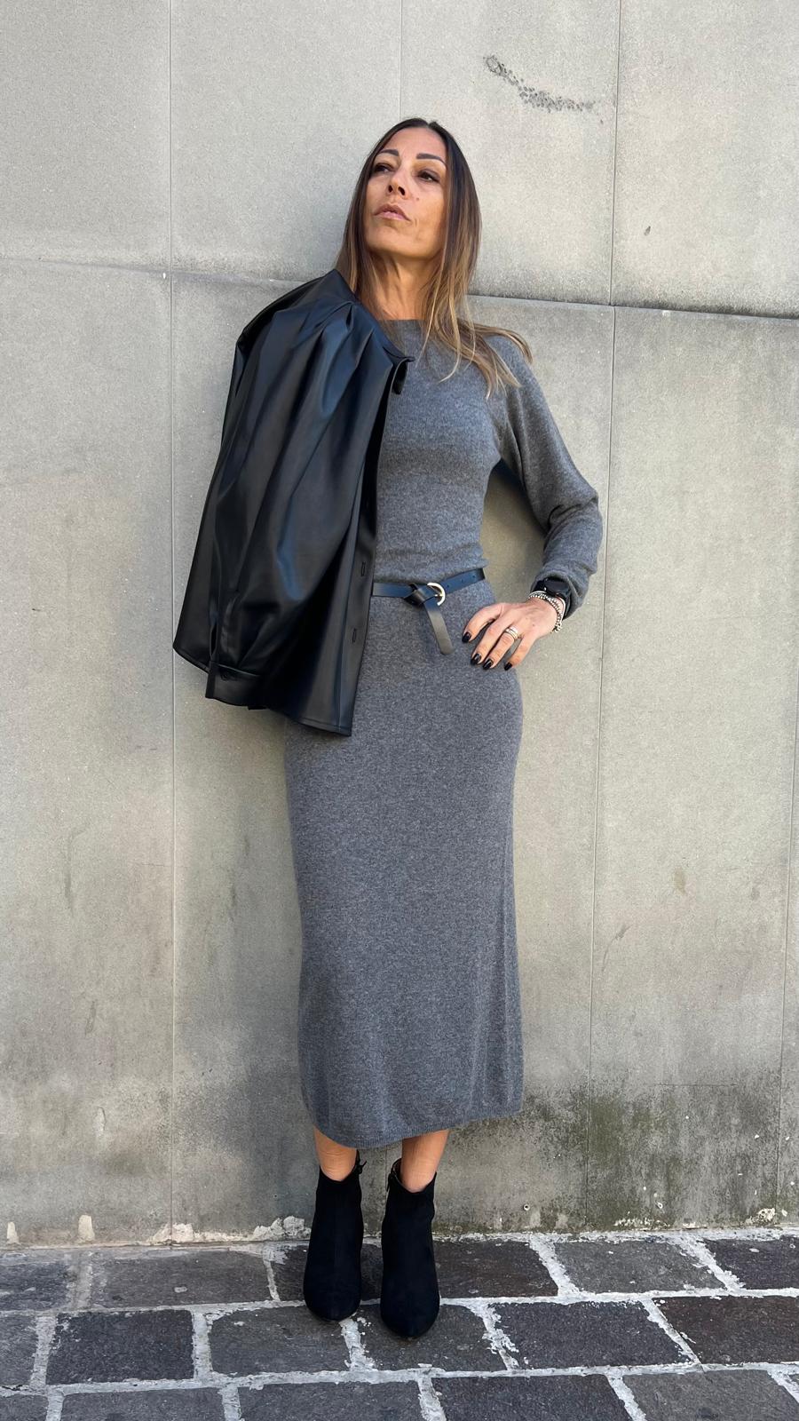 Abito in lana KONTATTO