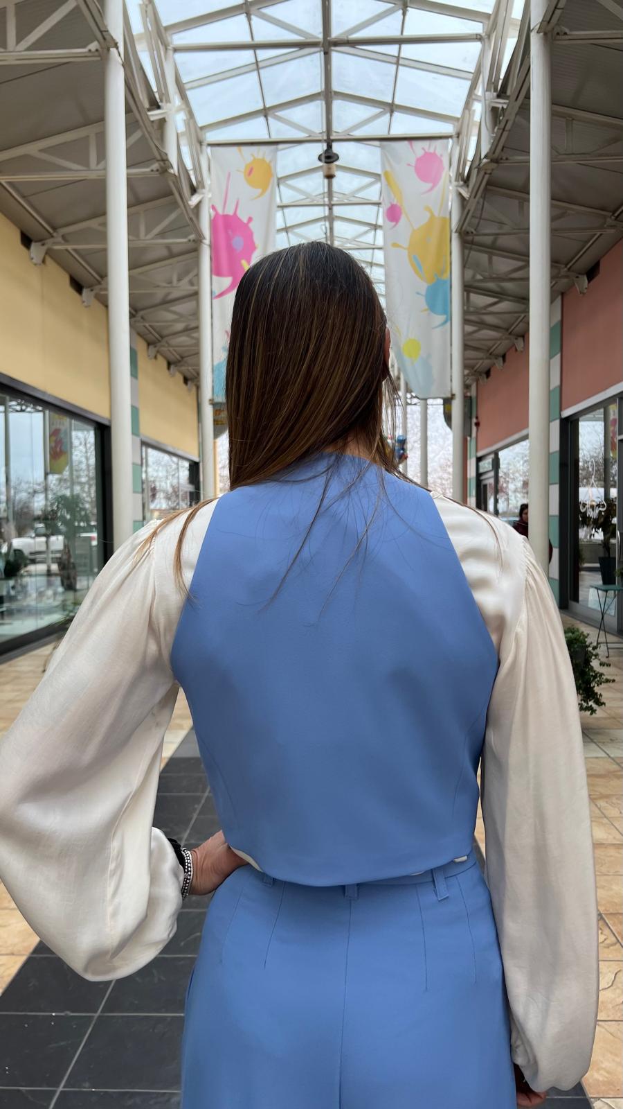 Gilet con fiore decorativo IMPERIAL LD42LHX