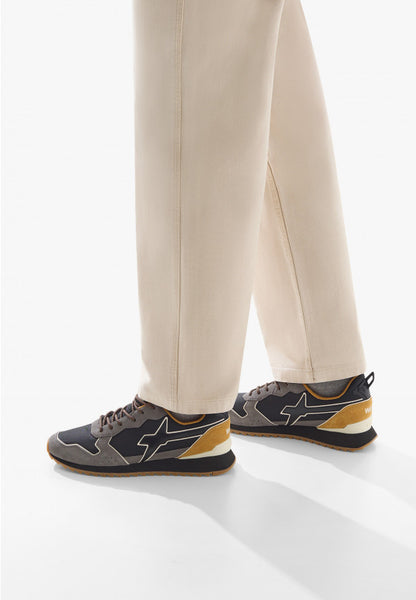 Sneakers Jet-M. W6YZ