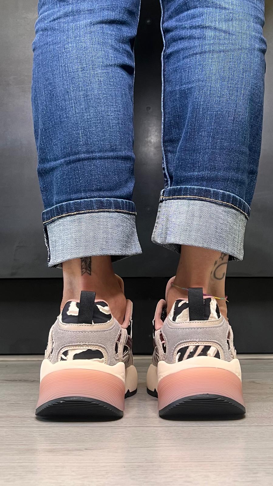 Sneakers SARAH W6YZ