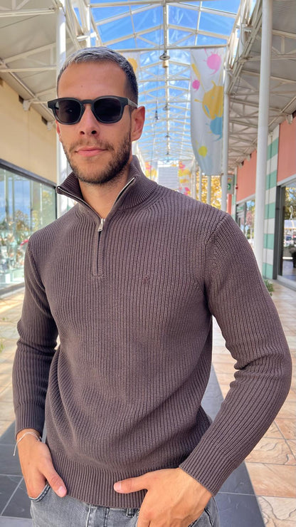 Pullover con zip corta UK00AZ/MORO