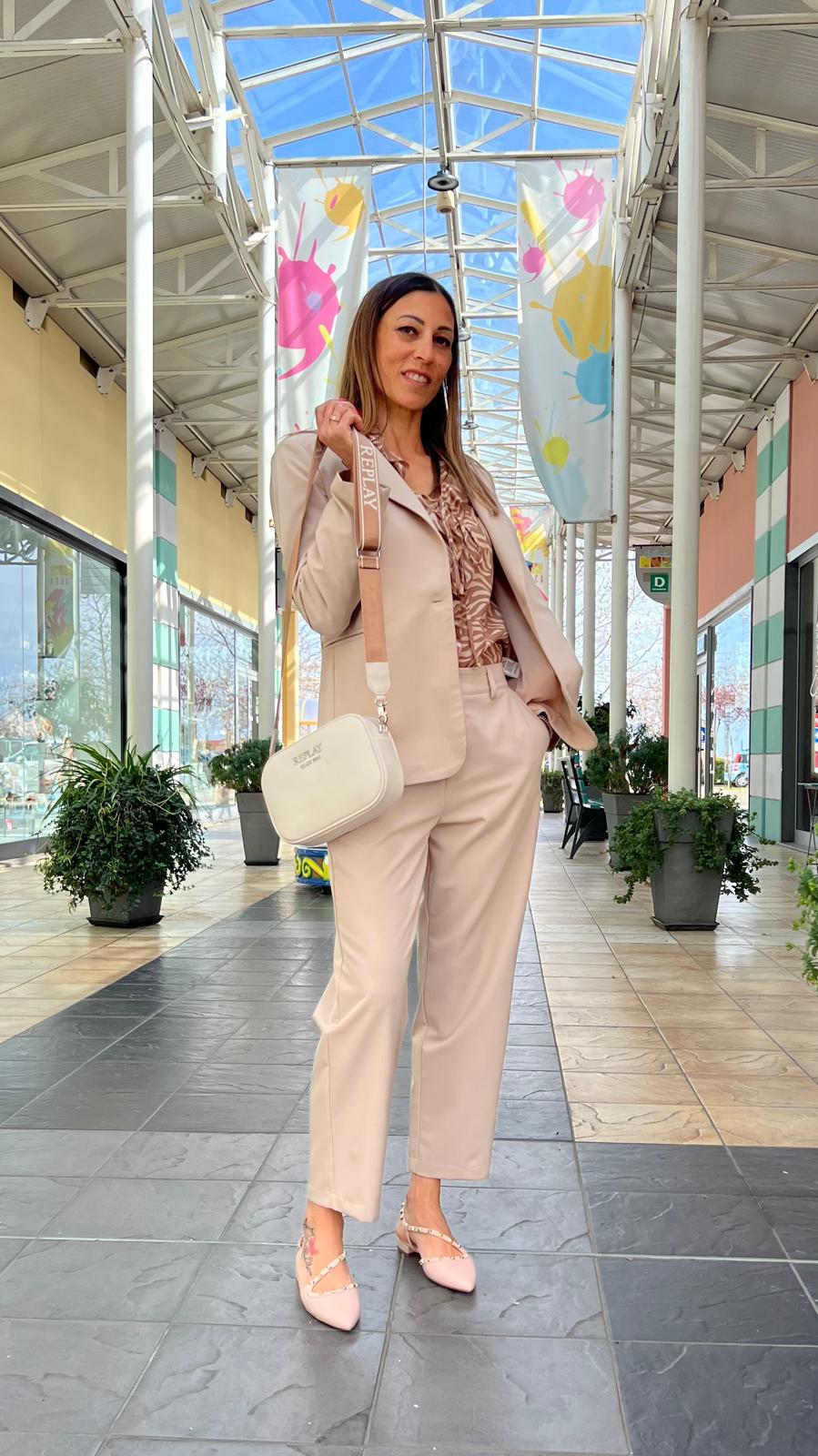 Tailleur con pantalone sigaretta HAVE- ONE